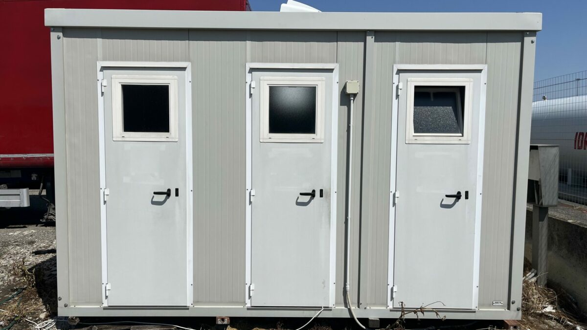 Cabina prefabbricata 3 Bagni Separati