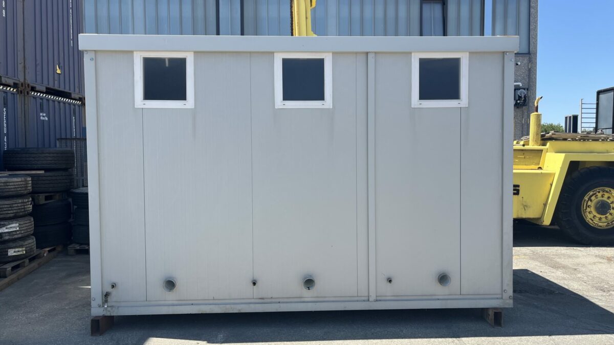 Cabina prefabbricata 3 Bagni Separati
